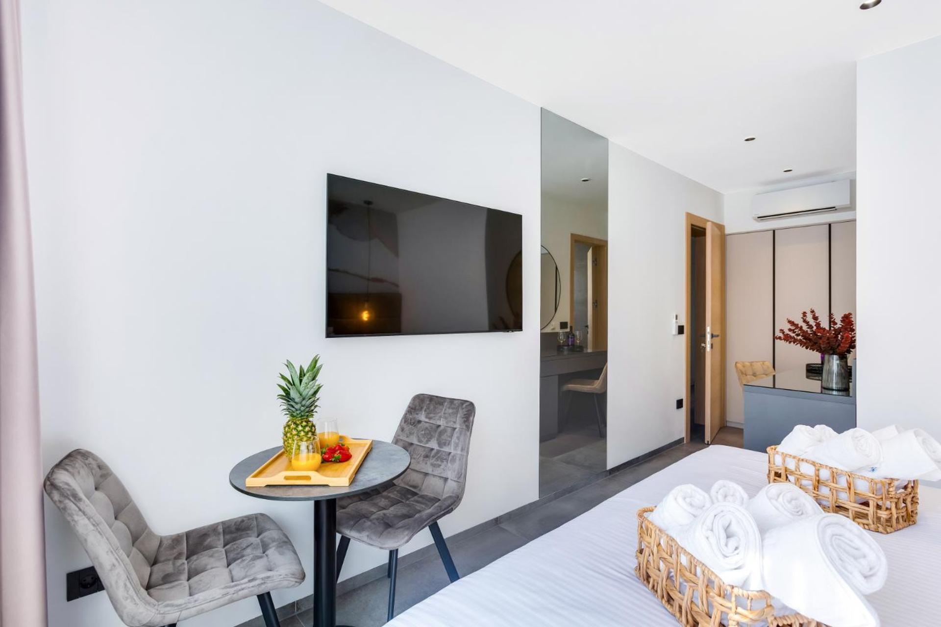Fly Rooms Medulin - 50M From The Beach - New 2024 الغرفة الصورة
